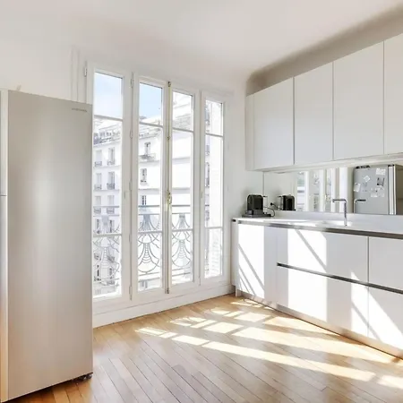 Typical Parisian Appartamento Parigi