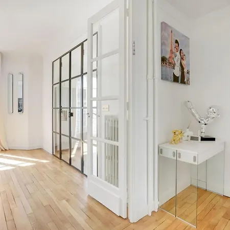Typical Parisian Appartamento