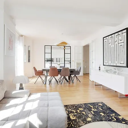 Appartement Typical Parisian *